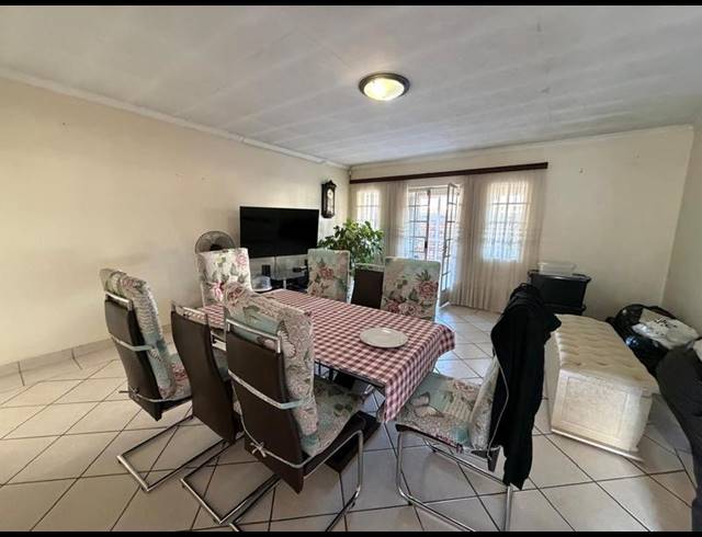 3 BEDROOM PROPERTY TO RENT IN DALPARK EXT 1